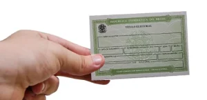Eleitor tem um mês para regularizar pendências e ficar apto a votar