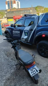 Guarda Municipal de Rio do Sul recupera moto com registro de furto/roubo