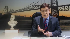 Luiz Carlos Prates. O dia do Trabalhador é o tema do comentário