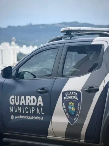 Condutor sem habilitação tenta fugir de abordagem e tem moto removida em Rio do Sul