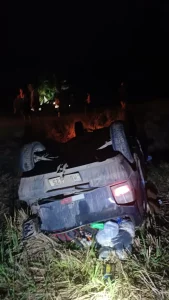 Capotamento na SC-114 deixa jovem com suspeita de lesão grave na coluna em Taió