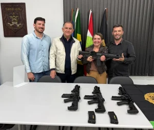 Polícia Civil de Rio do Sul recebe novas carabinas com recursos do município