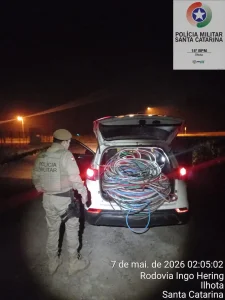 Homem é preso após furto de fios em galpão de Ilhota