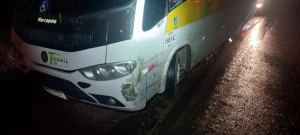 Passageiro é encontrado desacordado após motorista deixar local de acidente em Ibirama