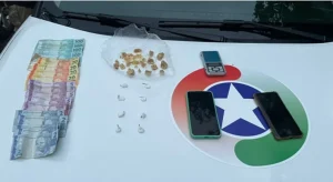 Homem é preso por tráfico de drogas após denúncia em Apiúna