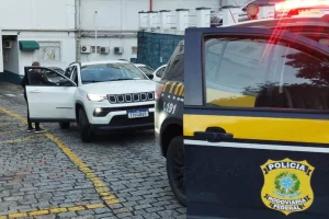PRF faz escolta de urgência e garante chegada de idoso para transplante de rim em Blumenau