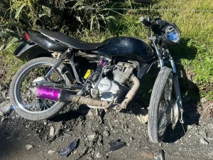 Colisão entre motocicletas deixa dois feridos graves em Urubici