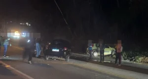 Homem morre e mulher fica ferida em grave acidente entre dois carros em Ibirama