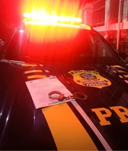 Passageiro é preso após tentar estuprar mulher dentro de ônibus na BR-282