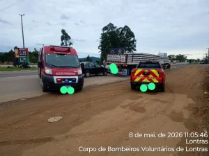 Homem fica ferido após colisão entre carro e caminhão na BR-470, em Lontras