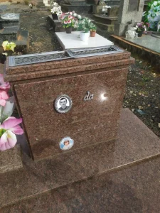 Letreiros e placas de túmulos são furtados de cemitério no interior de Alfredo Wagner