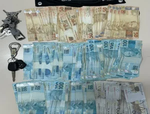 Suspeito de furto é preso com R$ 23,5 mil após fugir usando carro de app