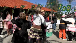 Festa junina aquece o coração dos idosos no Lar São Vicente