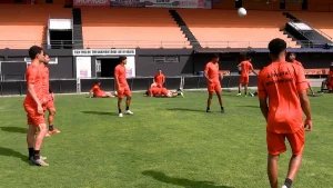 Renan Nunes passa por cirurgia; Ruan Oliveira volta aos treinamentos