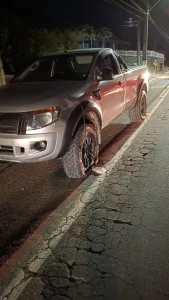 Motociclista fica ferido em acidente entre moto e caminhonete em Rodeio