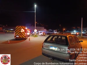 Acidente entre carro e moto deixa jovem ferido na BR-470 em Lontras