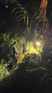 Policial do Alto Vale ajuda a salvar motorista após capotamento com incêndio na BR-470