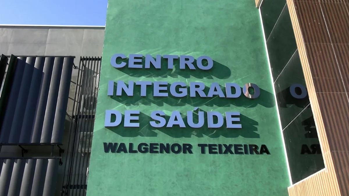 Cis
