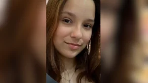 Jovem de 20 anos que morreu em acidente na SC-340 é sepultada em Vitor Meireles
