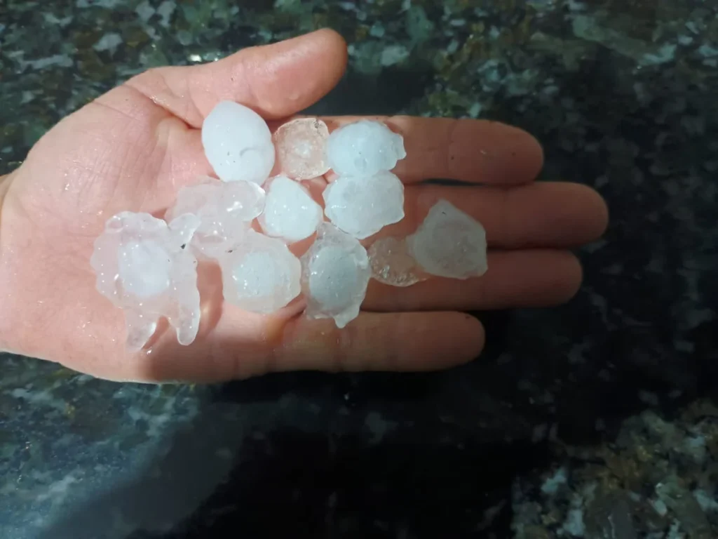Granizo Em Timbó Grande (1)