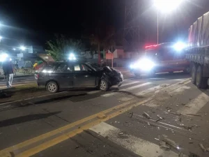 Motorista fica inconsciente após colisão frontal na BR-470, em Pouso Redondo