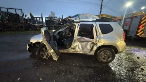 Mulher fica ferida e é resgatada após acidente na BR-470, em Rio do Sul