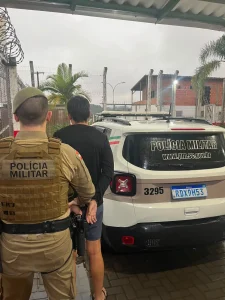 Homem acusado de tortura e maus-tratos contra três crianças é preso em Itajaí