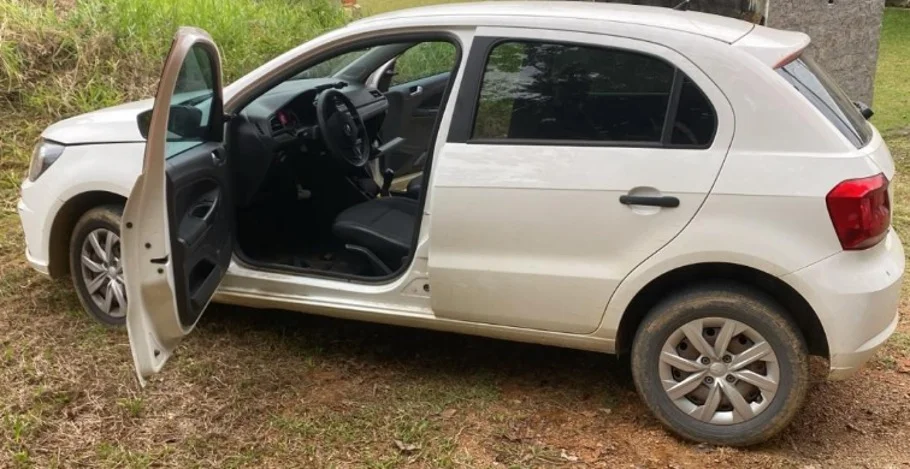 Veículo da Secretaria de Saúde de Indaial é Recuperado com Suspeitos Presos e Placas Adulteradas