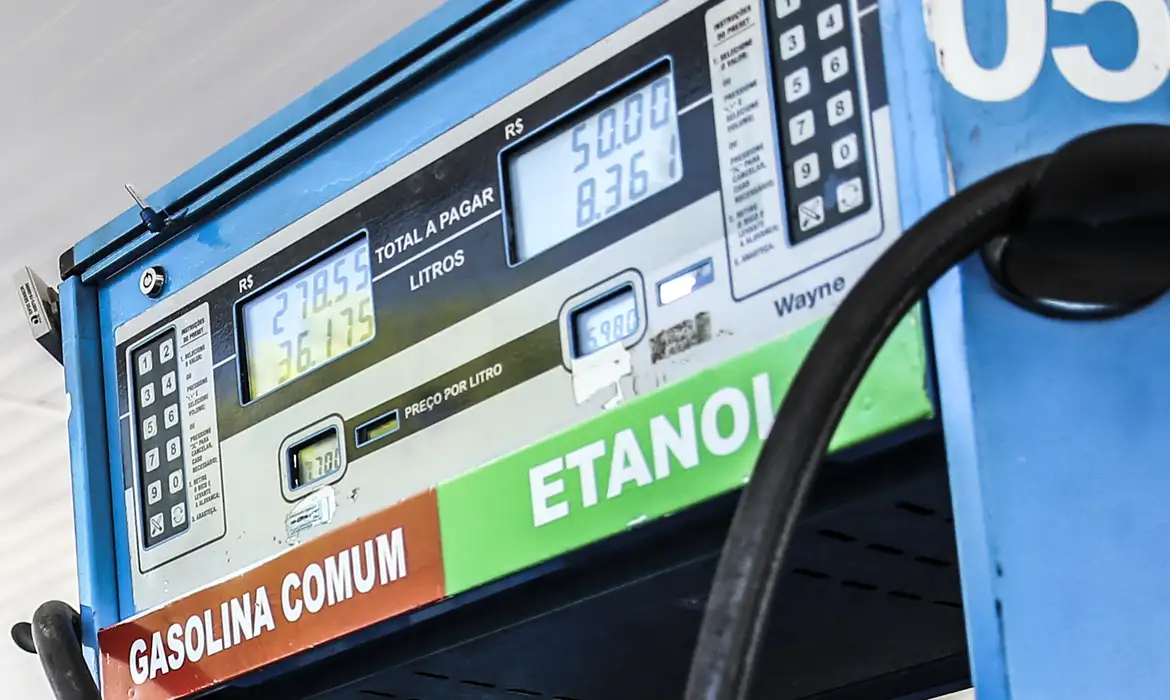Posto De Gasolina Jfcrz Abr 0605223813