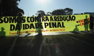 Pediatras se manifestam contrários à redução da maioridade penal