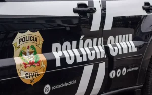 Polícia apreende mais de 30 quilos de drogas com jovem em Indaial