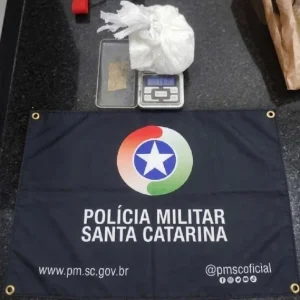 Homem é preso com quase 200 gramas de cocaína na BR-470, em Rio do Sul