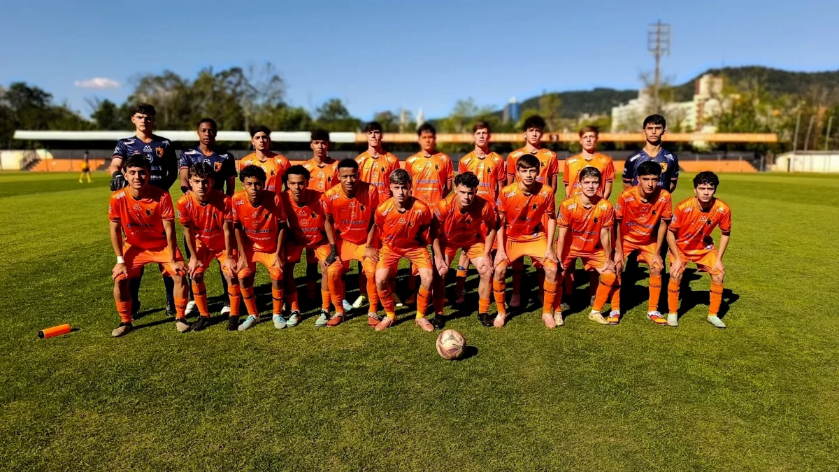 Santa Sub16 Estreia