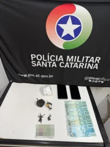 Brusque registra prisões por violência doméstica, tráfico de drogas e furto