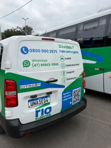 Riosulense entrega novos veículos para reforçar operação de limpeza urbana em Rio do Sul