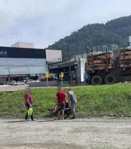 Guarda Municipal prende homem com mandado em aberto após confusão em Rio do Sul