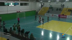 Pouso Futsal busca empate fora de casa e deixa quartas em aberto