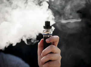 Comerciante é preso por vender cigarros eletrônicos em Ascurra