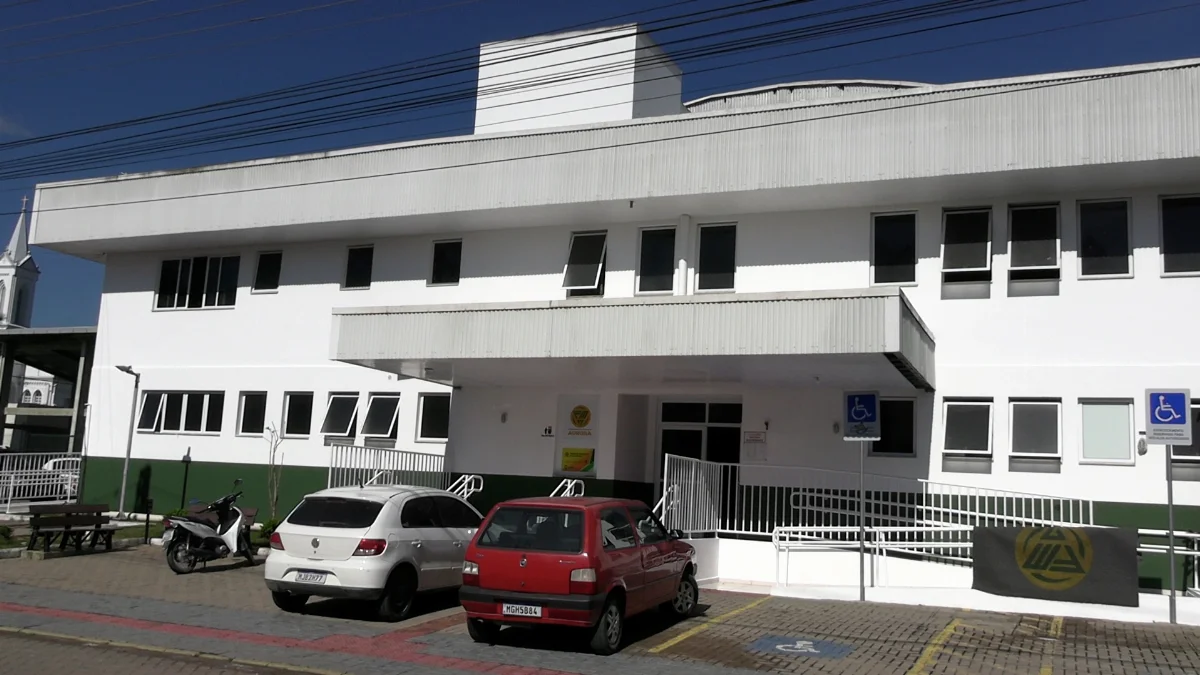 Sequência 01.00 01 34 20.quadro027