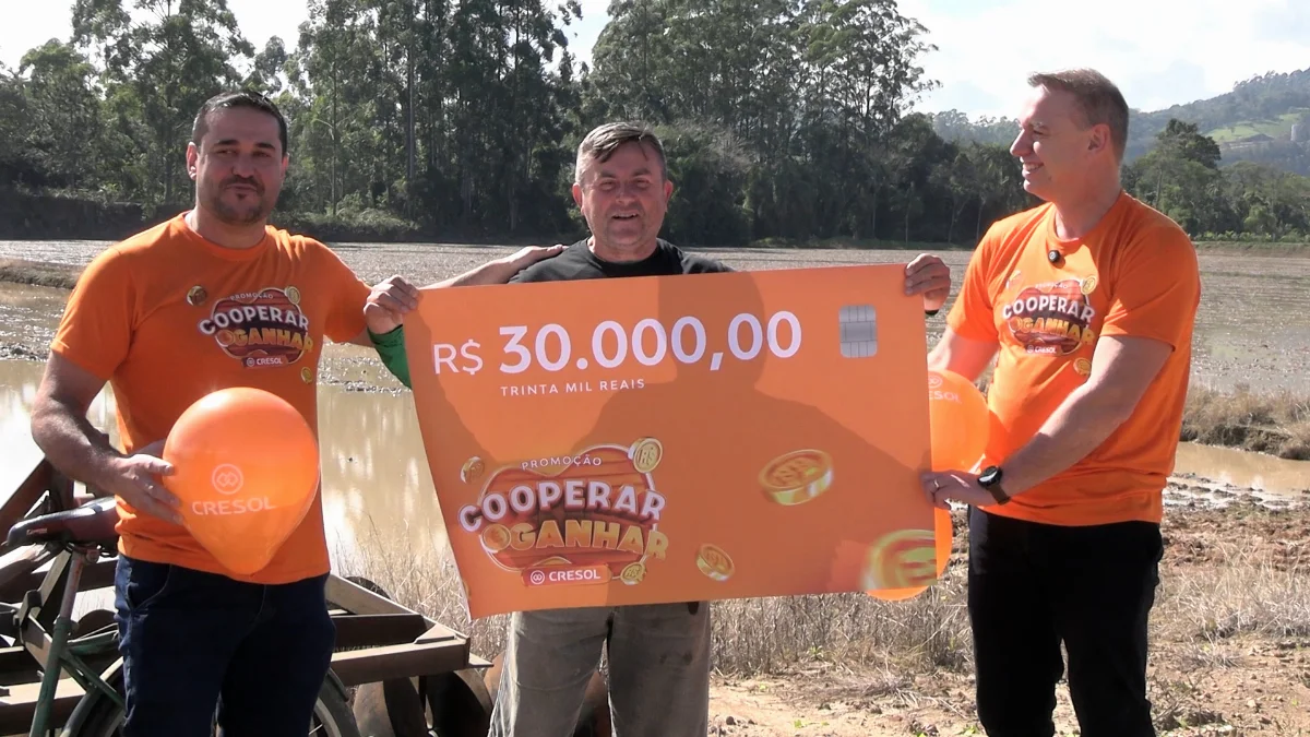 Sequência 01.00 09 33 12.quadro037