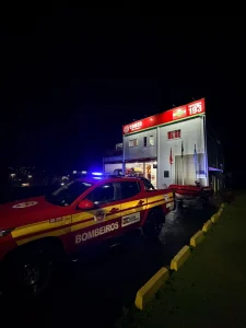 Mulher é resgatada após ficar ilhada em área alagada em Pouso Redondo