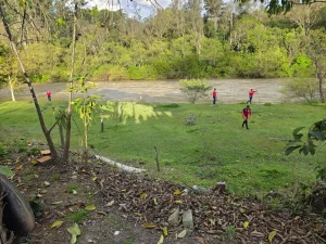 Defesa Civil fecha comportas da Barragem de Ituporanga para auxiliar nas buscas por criança desaparecida