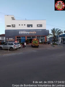 Ciclista fica ferido após acidente com carro no Centro de Lontras