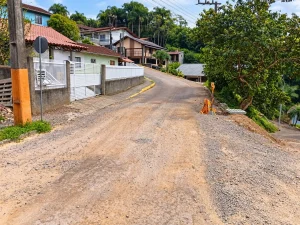 Rua do bairro Barragem será interditada no sábado para repavimentação, em Rio do Sul