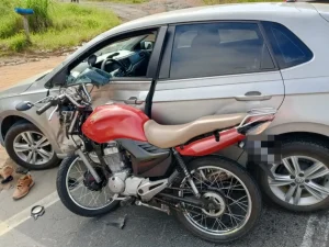 Motociclista fica gravemente ferido após colisão na BR-470 em Indaial