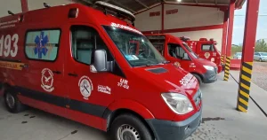 Bombeiros Voluntários de Presidente Getúlio atendem acidente com motociclista na Estrada Geral Mirador