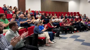 Entidades contempladas por projetos de fundos sociais formalizam parcerias