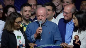 Lula vence eleição pela quarta vez