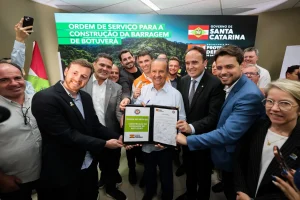 Governador Jorginho Mello autoriza construção da Barragem de Botuverá para conter enchentes em Brusque e região 