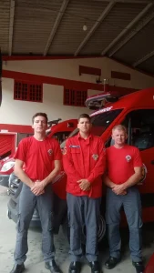 Bombeiros Voluntários de Presidente Getúlio orientam mãe por telefone e bebê de 37 dias volta a respirar após engasgamento